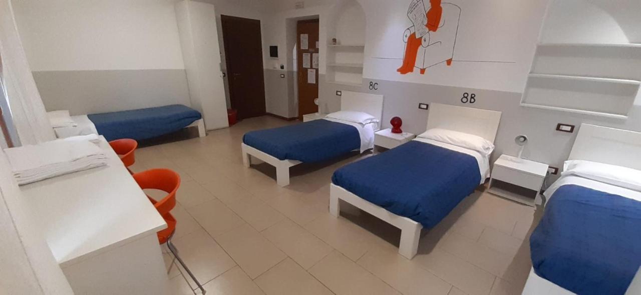 L'Archetto Hostel Cremona Exterior photo