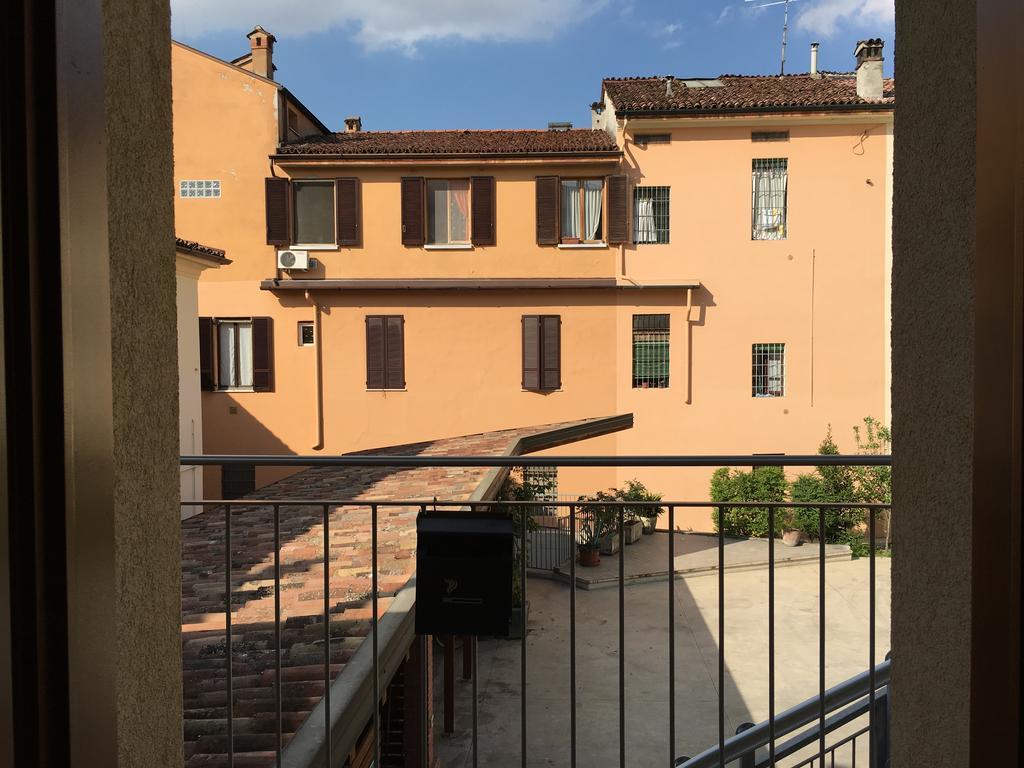 L'Archetto Hostel Cremona Exterior photo