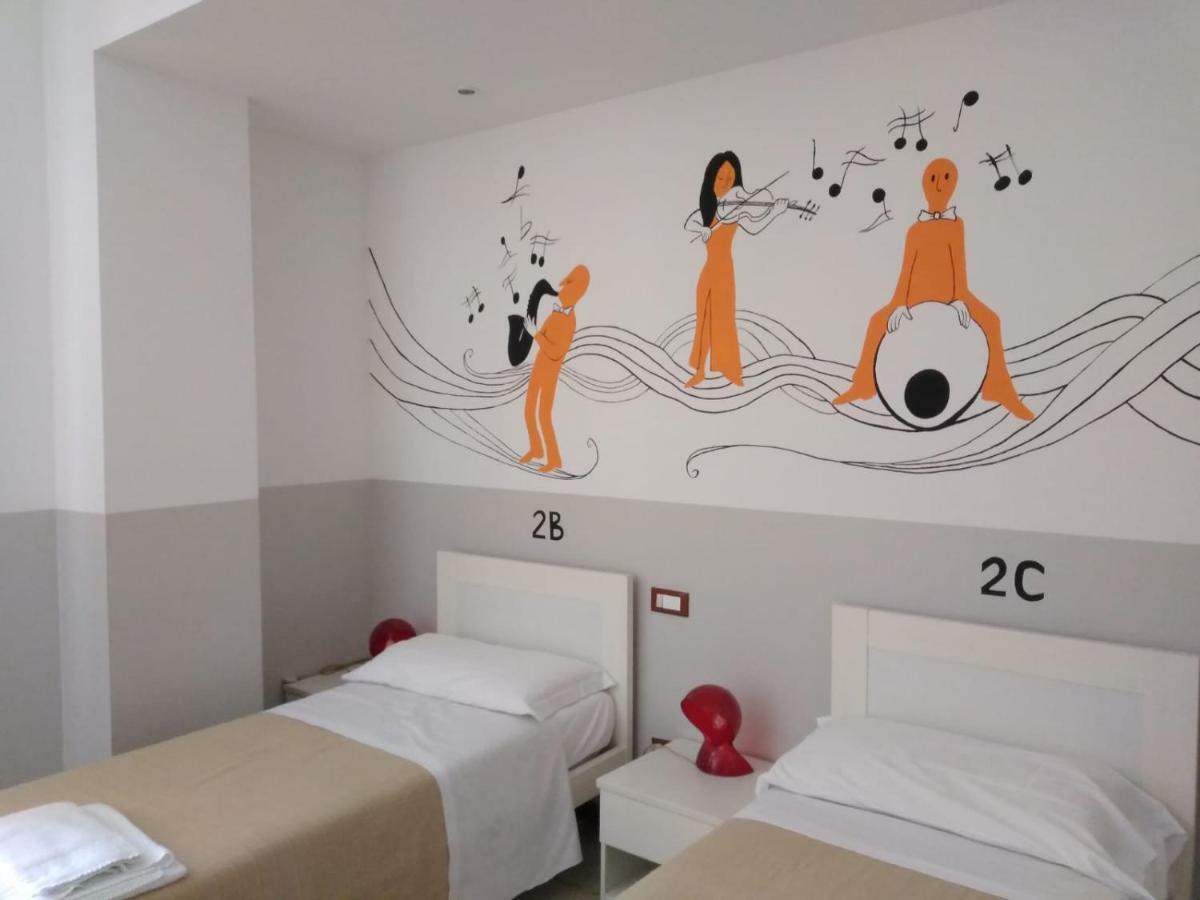 L'Archetto Hostel Cremona Exterior photo